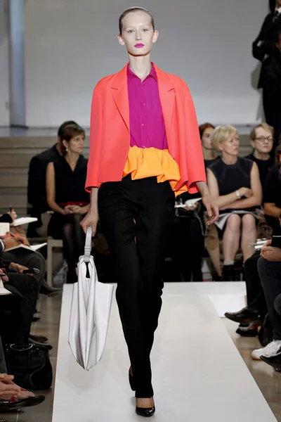 Look 30